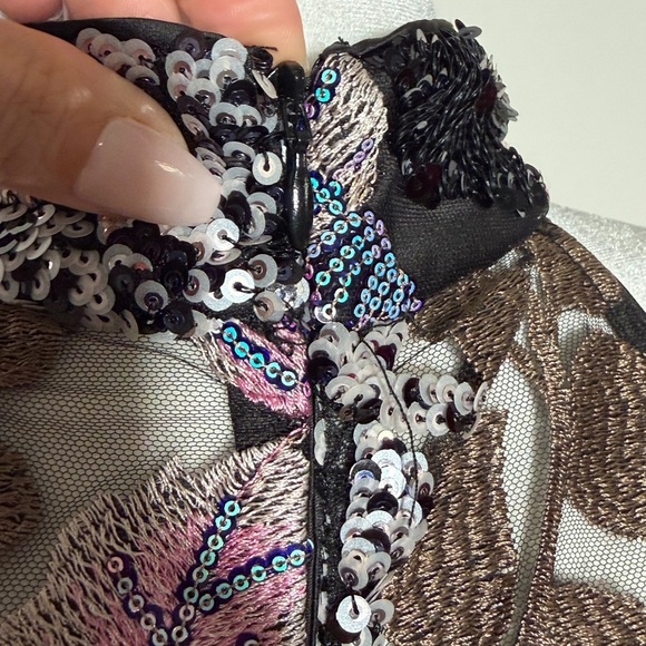 Elie Tahari Alana Embellished Sequin Dress Evening Dress Cocktail Event Party - Picture 8 of 10